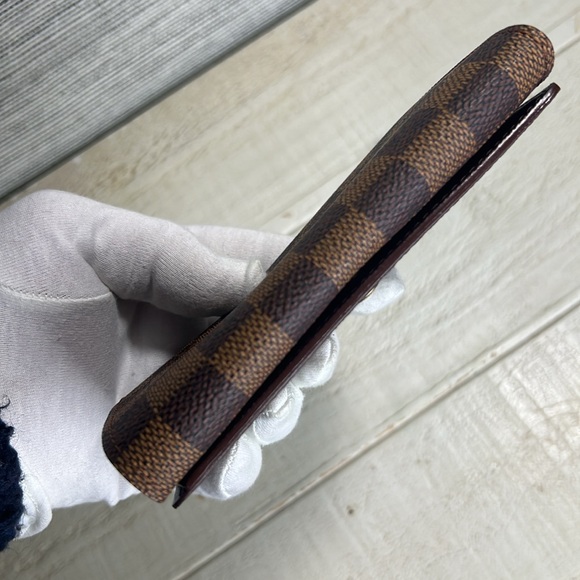 Louis Vuitton Damier Porte Monnaie Bifold Wallet - Picture 12 of 16